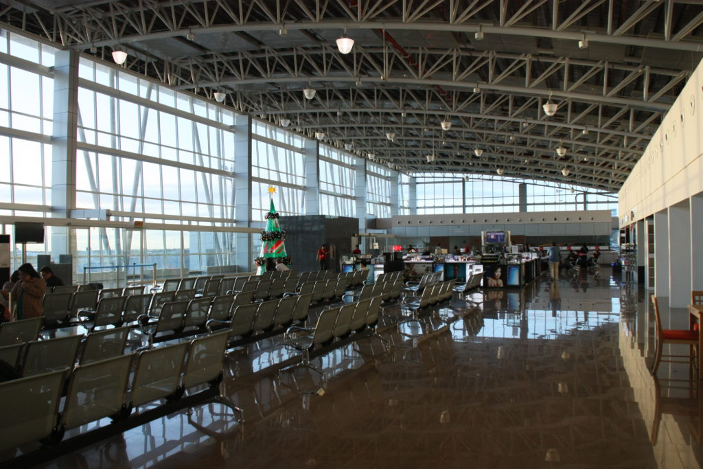 Like the rest of Clark Airport, the departure hall isn't big, but it's shiny, functional and there's rarely any hassle. Just the way we like it.